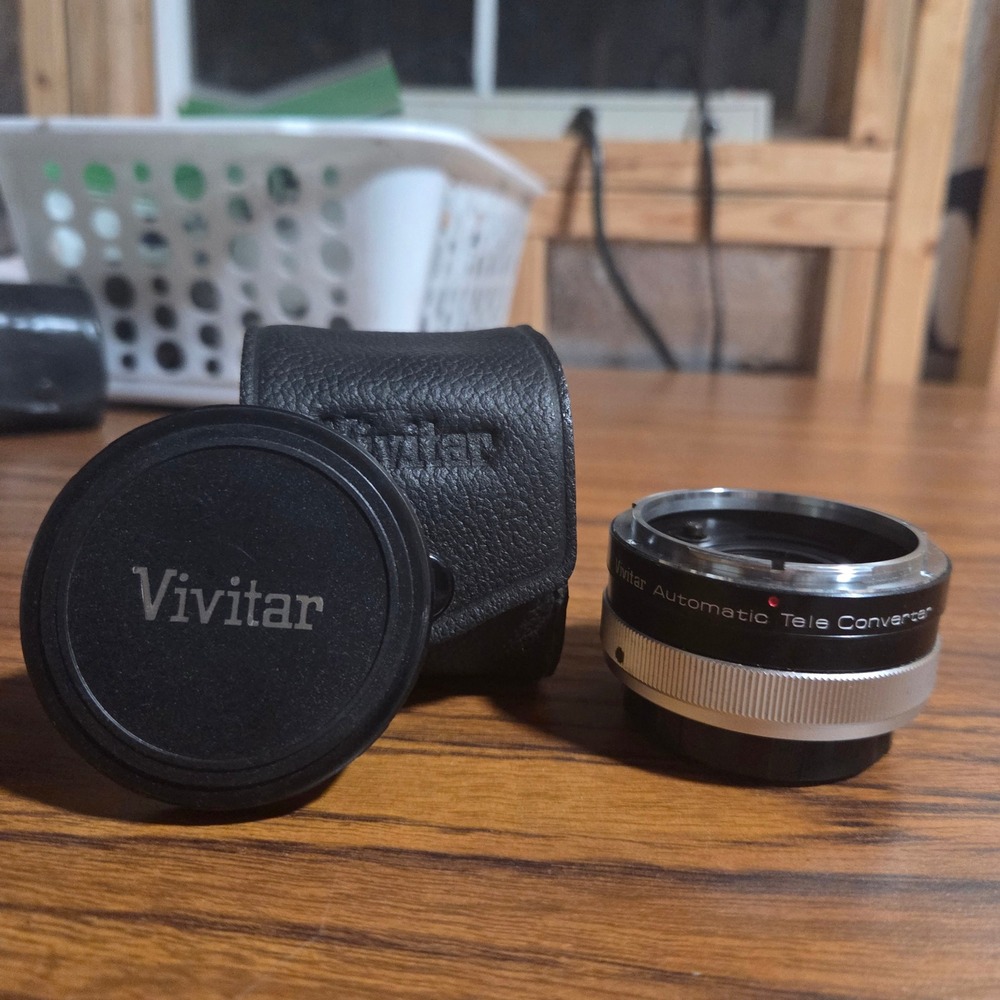 Vivitar 2X-4 Automatic Tele Converter for Canon FL FD Mount with Case and Cap